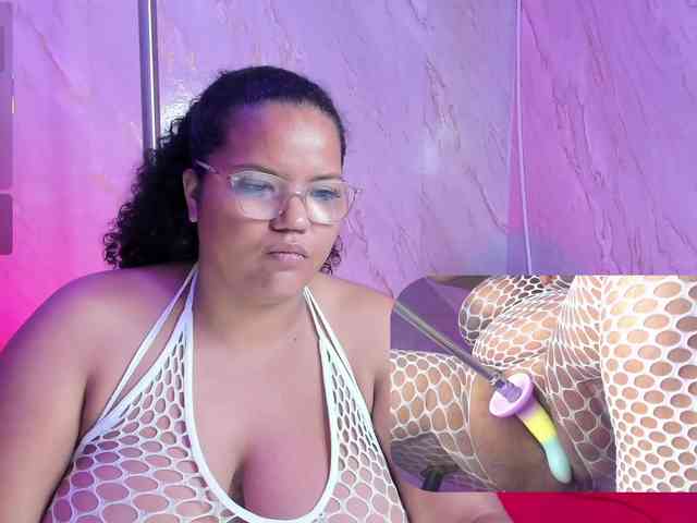 MhiaRey webcam