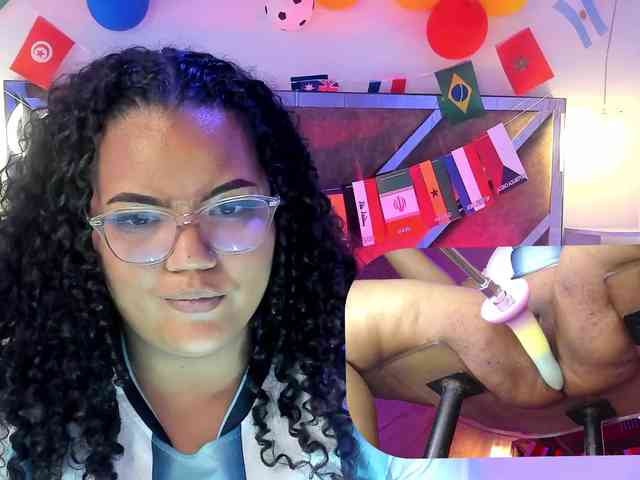 MhiaRey Sex Cam Show