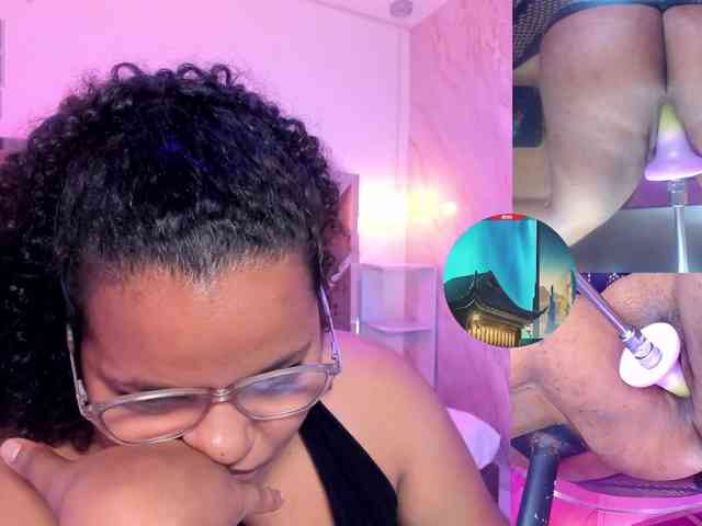 MhiaRey webcam
