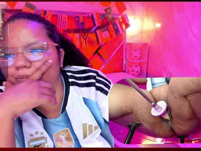 MhiaRey webcam
