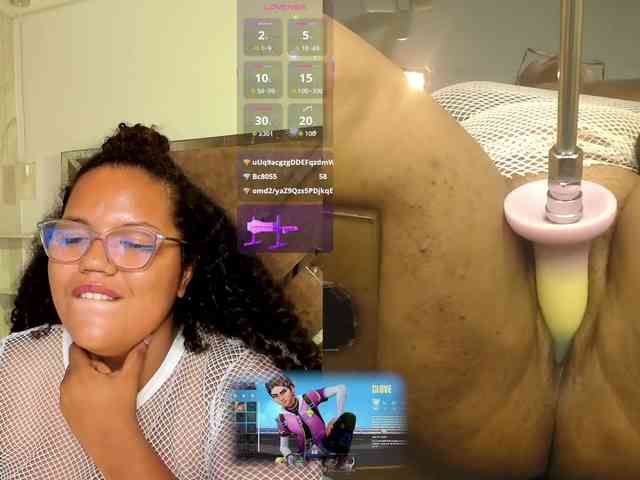 MhiaRey webcam
