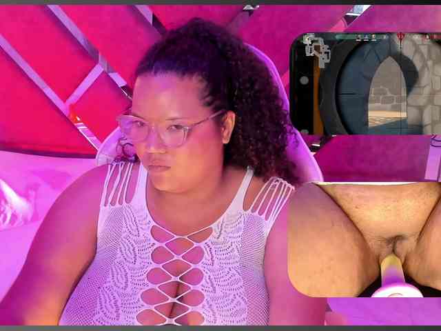 MhiaRey webcam