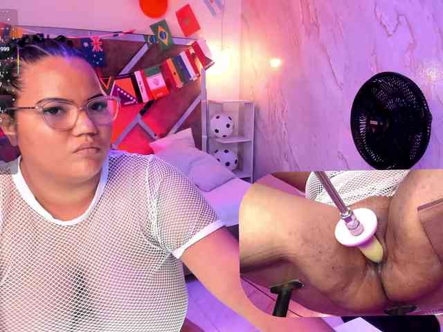 MhiaRey webcam