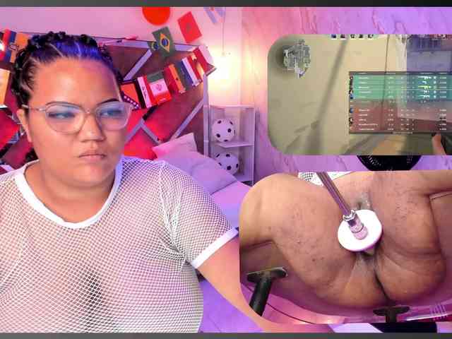 MhiaRey webcam