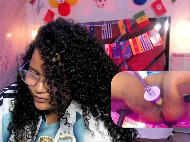MhiaRey webcam
