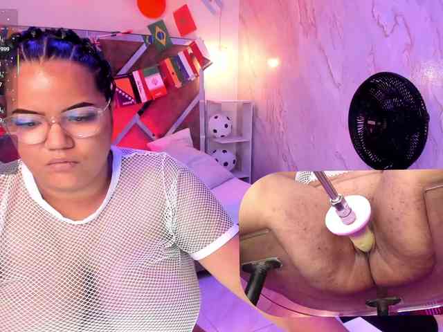 MhiaRey webcam