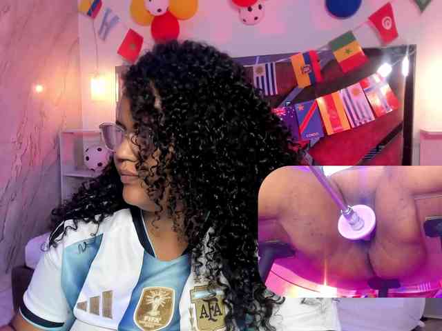 MhiaRey webcam