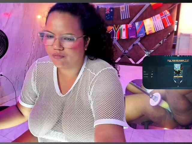 MhiaRey webcam