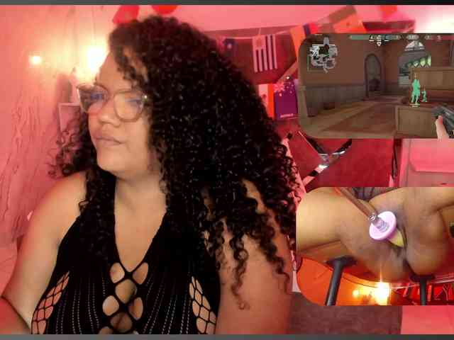 MhiaRey webcam