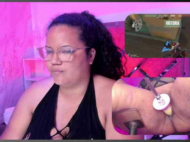 MhiaRey webcam