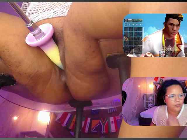 MhiaRey webcam