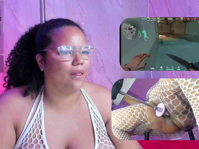 MhiaRey webcam