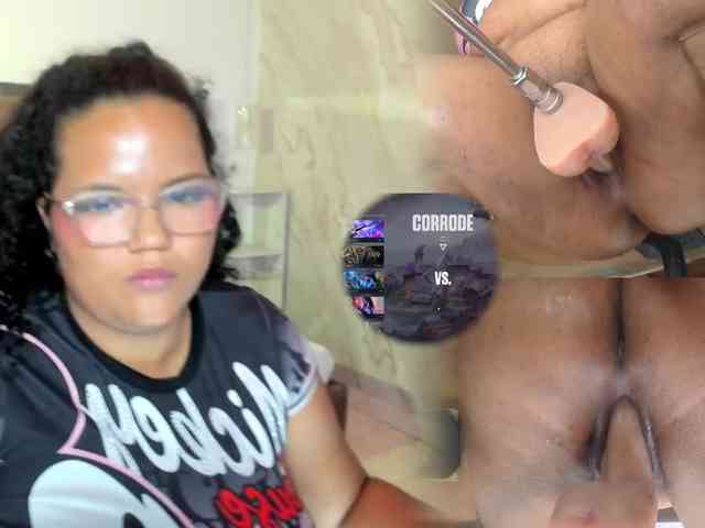 MhiaRey webcam