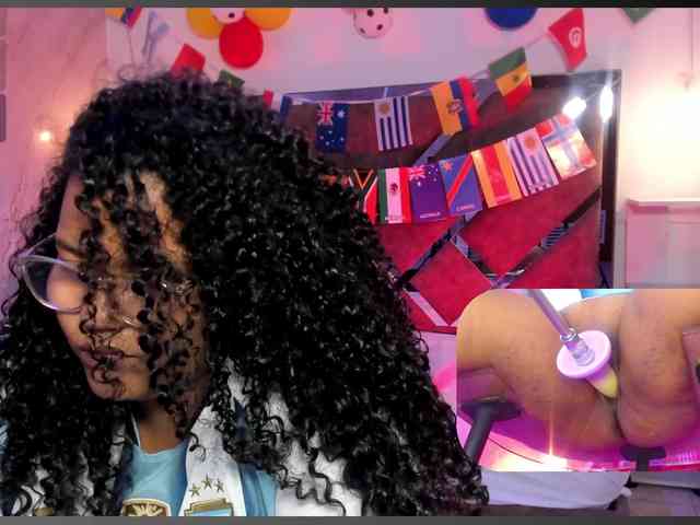 MhiaRey webcam