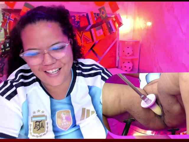 MhiaRey webcam