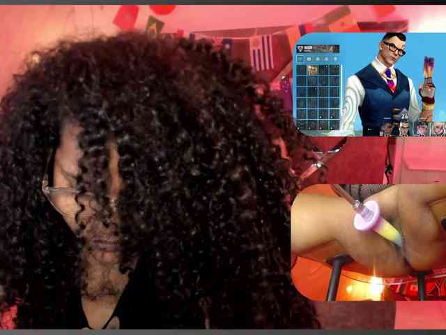 MhiaRey webcam
