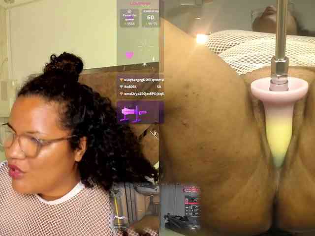 MhiaRey webcam