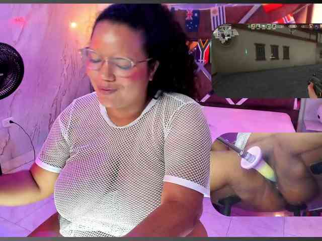 MhiaRey webcam