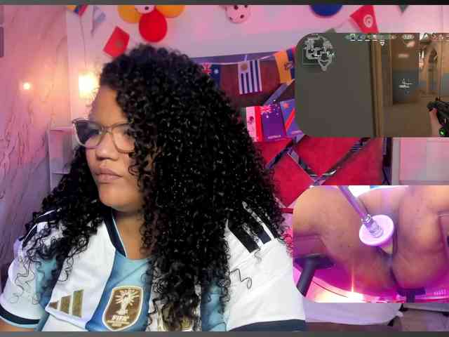 MhiaRey webcam