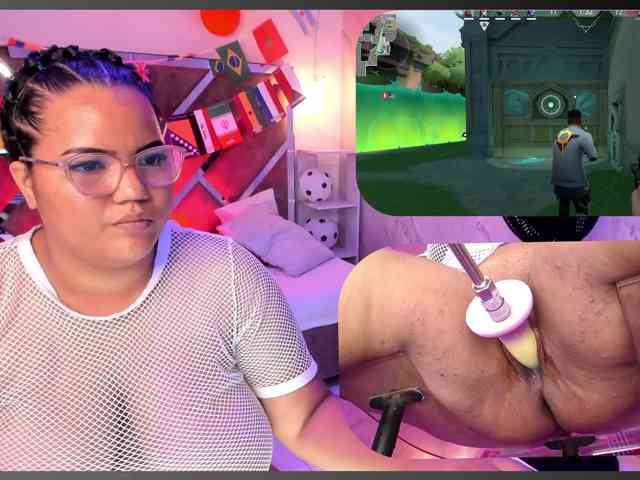 MhiaRey webcam