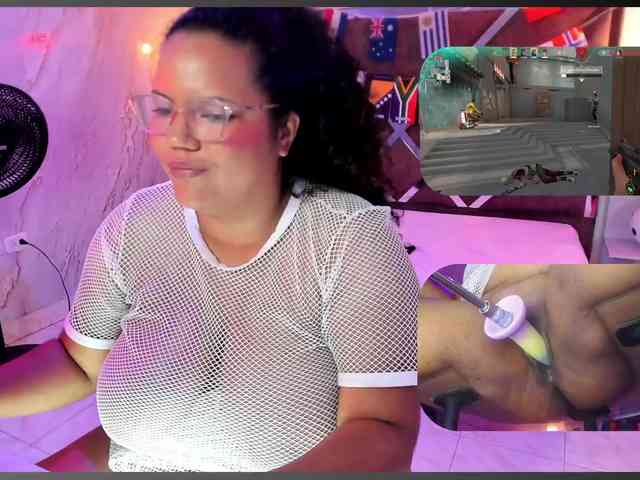 MhiaRey webcam