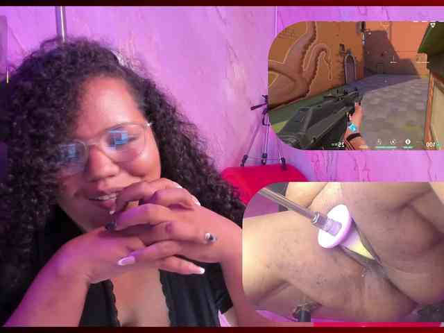 MhiaRey webcam