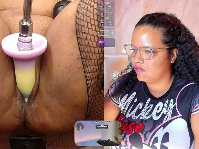 MhiaRey webcam