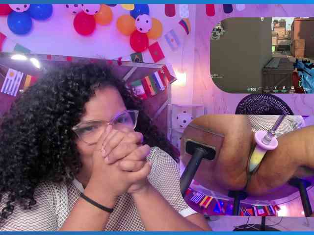 MhiaRey webcam
