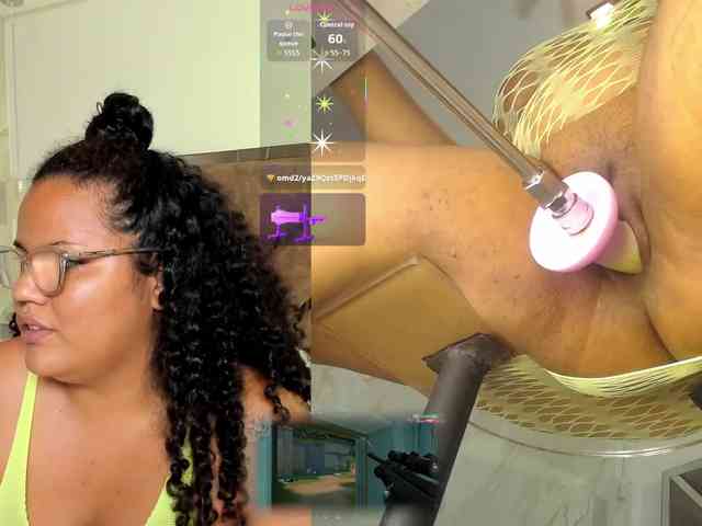 MhiaRey webcam