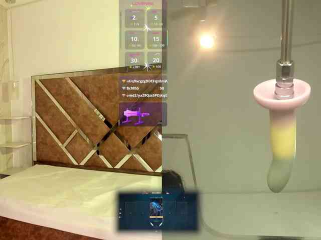 MhiaRey webcam
