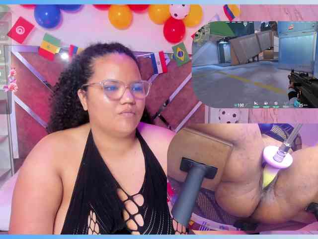 MhiaRey webcam