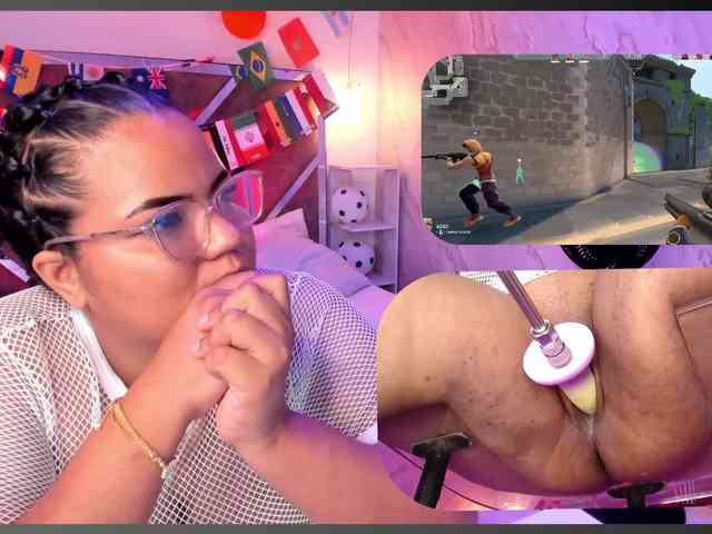 MhiaRey webcam