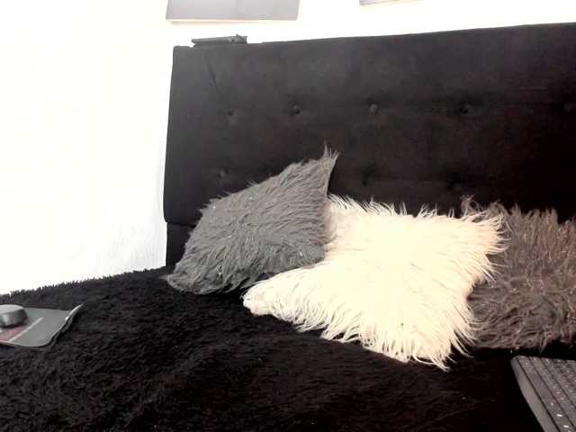 merlinaa-adams live cam on BongaCams