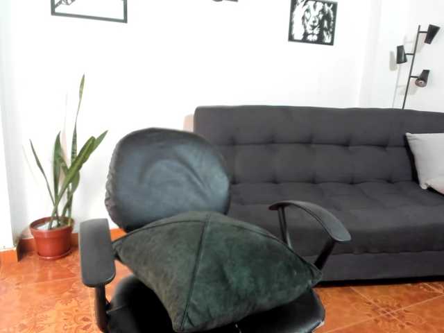 merlinaa-adams live webcam show
