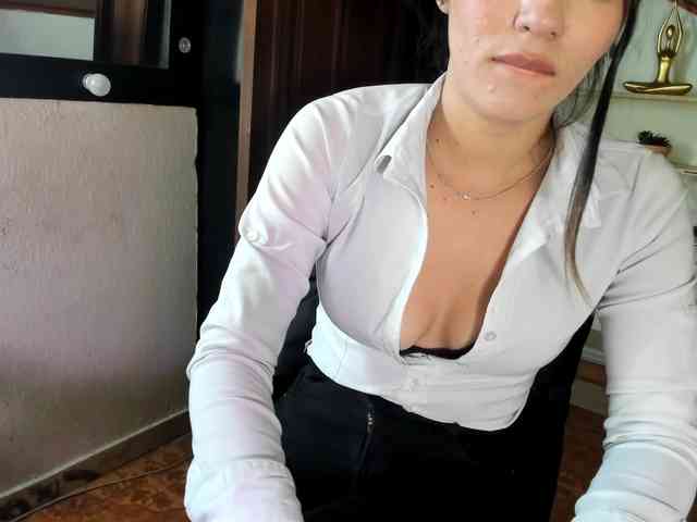 merlinaa-adams webcam