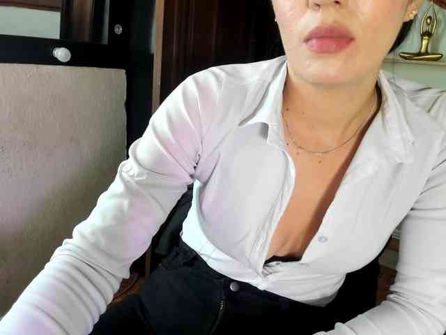 merlinaa-adams webcam