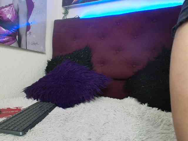 merlinaa-adams webcam