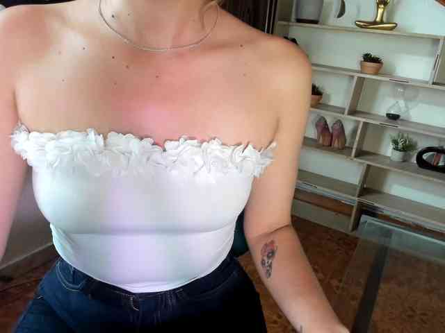 merlinaa-adams webcam