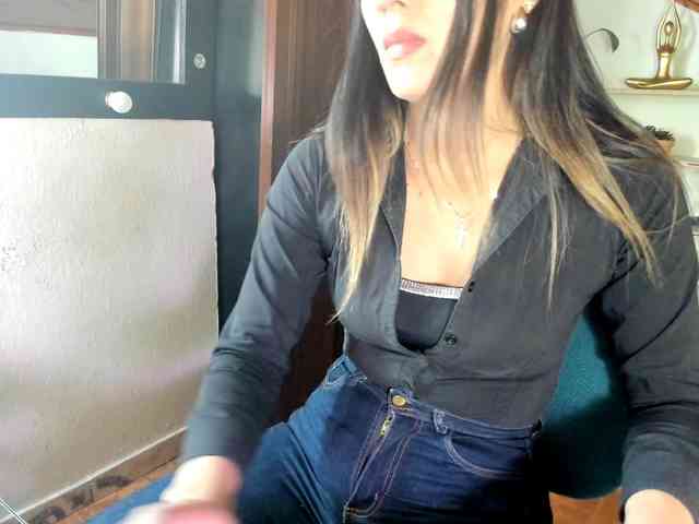 merlinaa-adams webcam