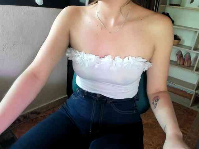 merlinaa-adams webcam