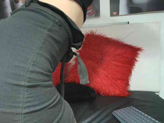 merlinaa-adams webcam