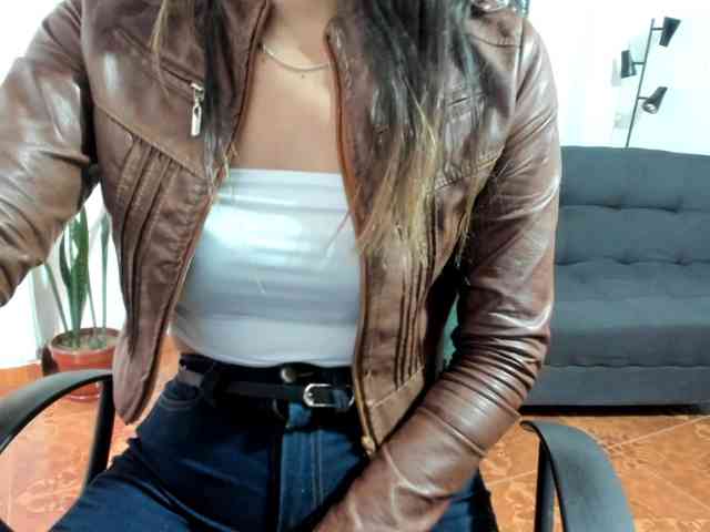 merlinaa-adams webcam
