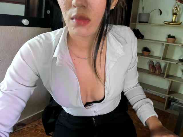 merlinaa-adams webcam