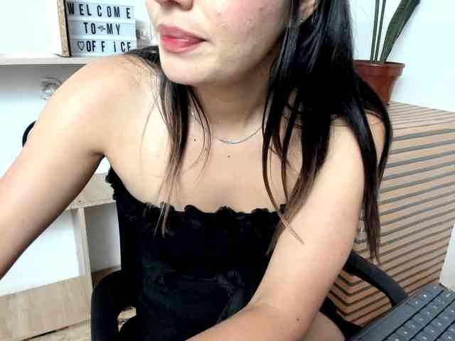 merlinaa-adams webcam
