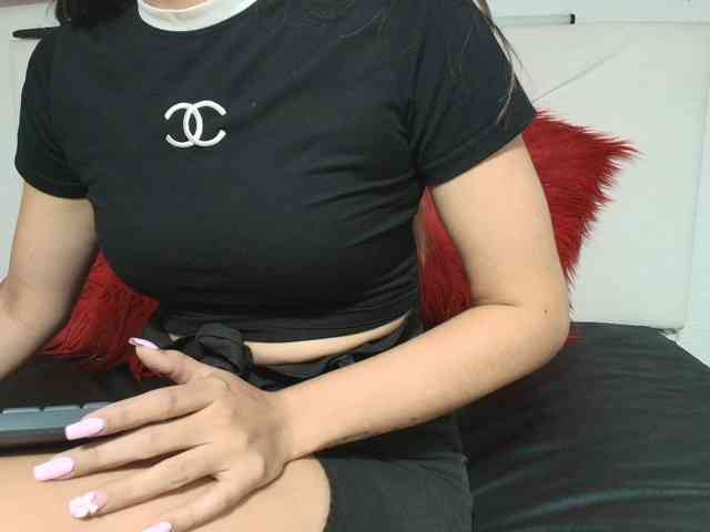 merlinaa-adams webcam