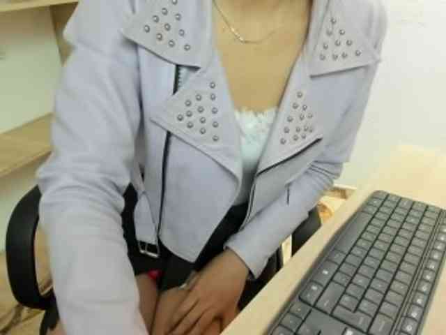 merlinaa-adams webcam