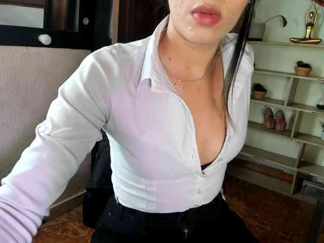 merlinaa-adams webcam