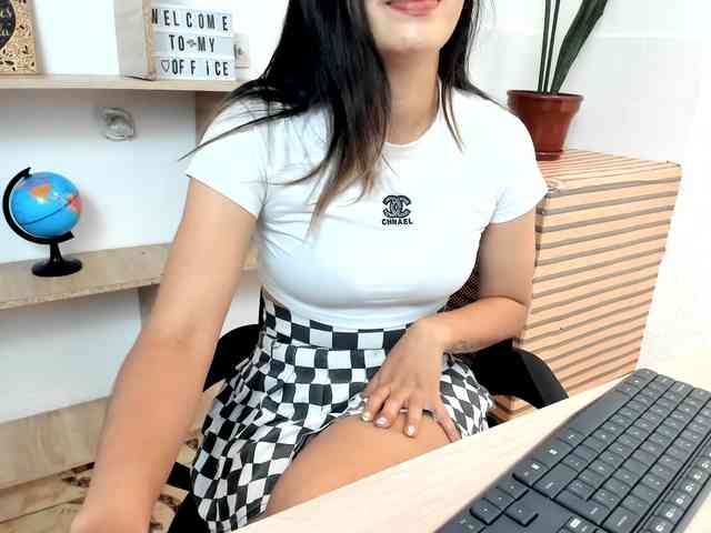merlinaa-adams webcam
