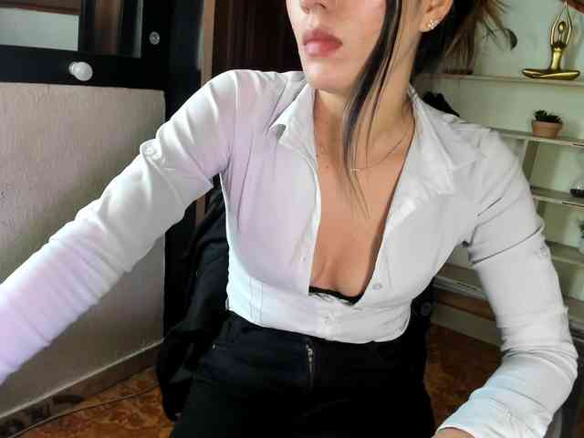 merlinaa-adams webcam