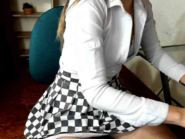 merlinaa-adams webcam